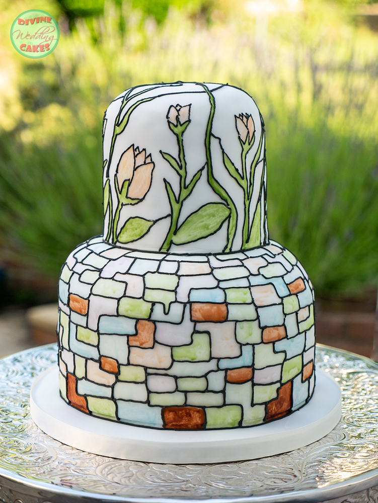 an art deco style wedding cake for burgh island hotel